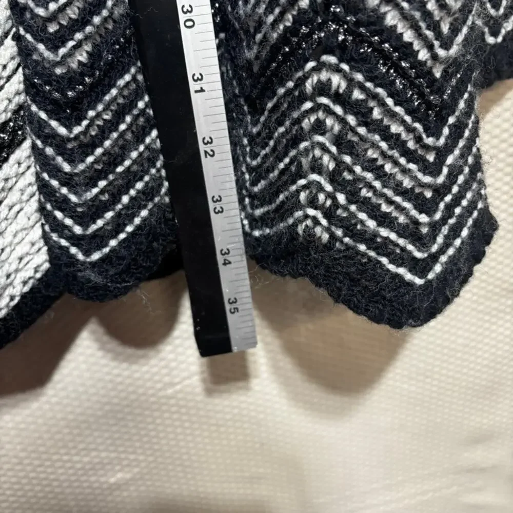Laura Ashley Black White Chevron Knit Cardigan Size M Metallic Accents